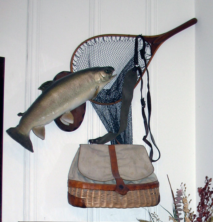 Creel, Net & Mount Display